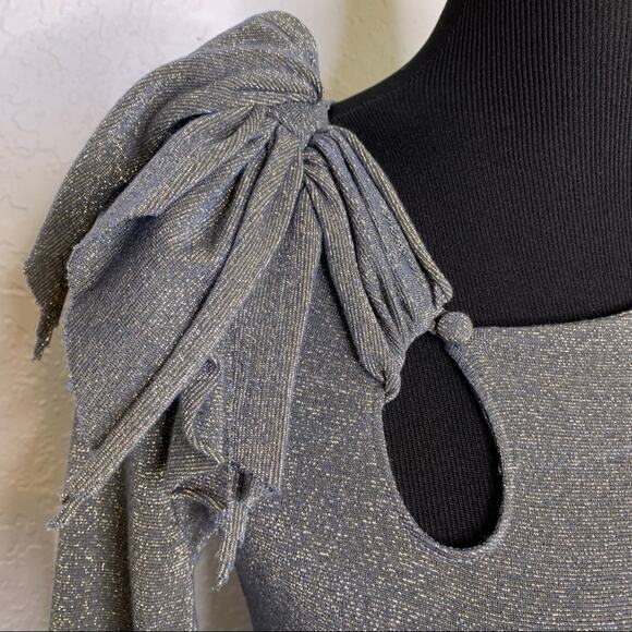 Anthropologie Deletta gray metallic top shoulder cutout and bow size Small - Picture 5 of 11